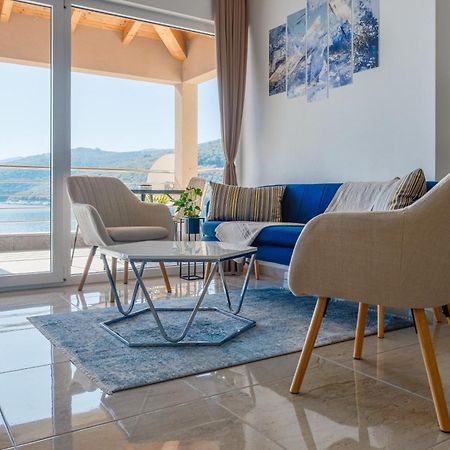 Seafront 2-Bedroom Apartment Nika - Rabac Extérieur photo